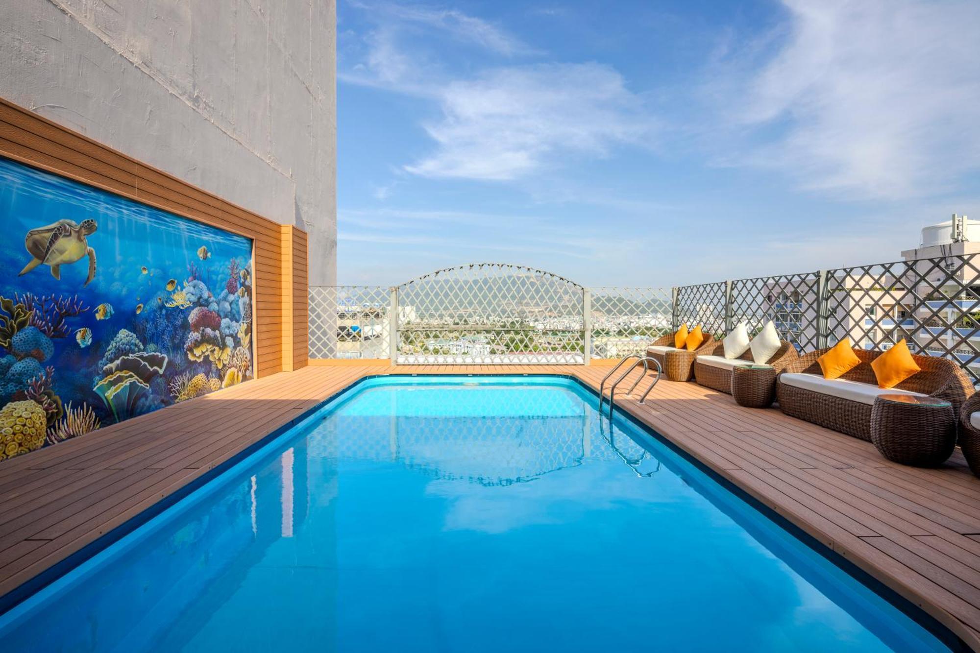 Navy Hotel ญาจาง ภายนอก รูปภาพ